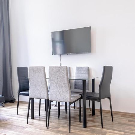 Explore Vienna 2Br And 1Lr Retreat Near Westbahnhof Extérieur photo