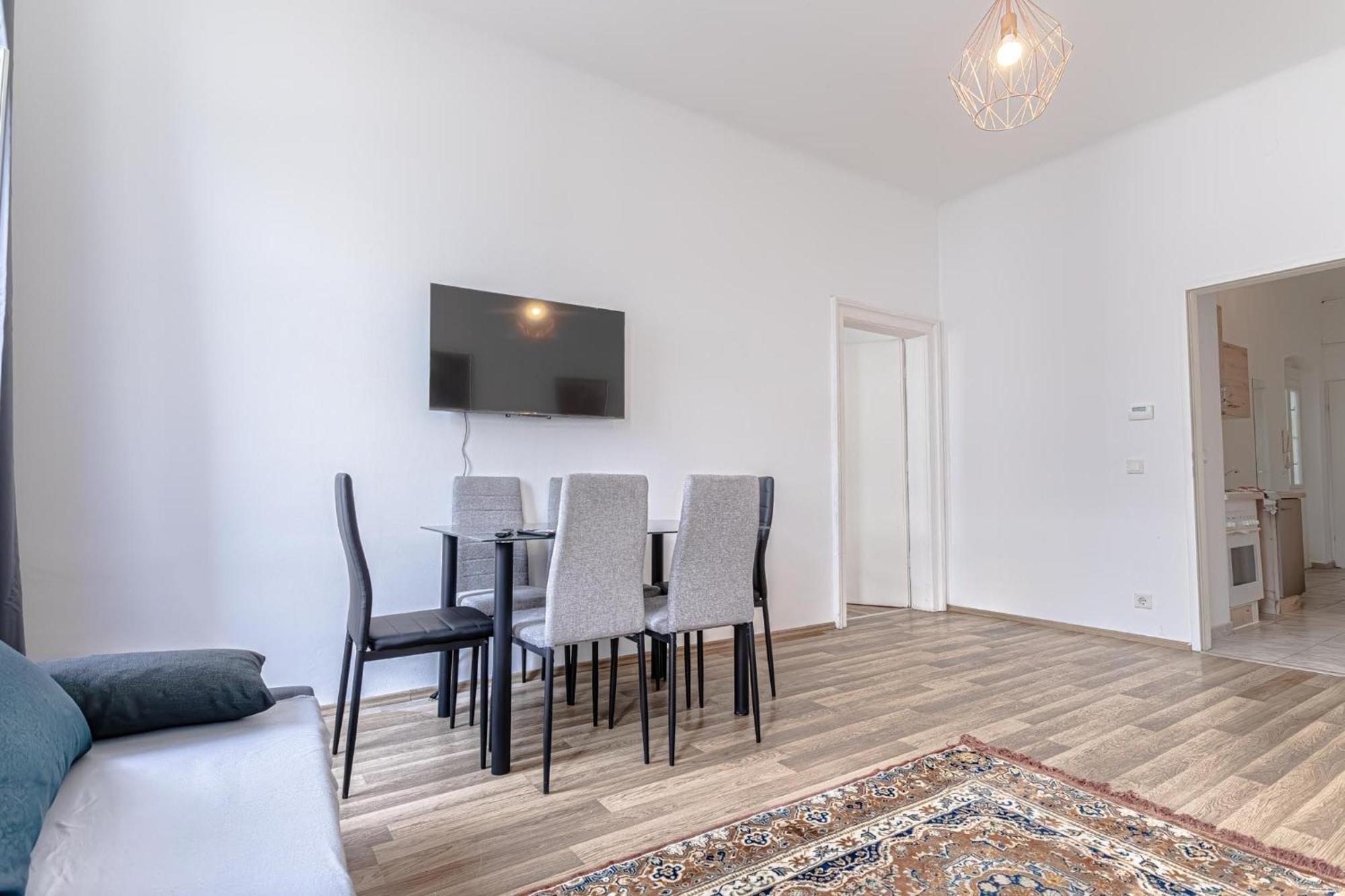 Explore Vienna 2Br And 1Lr Retreat Near Westbahnhof Extérieur photo