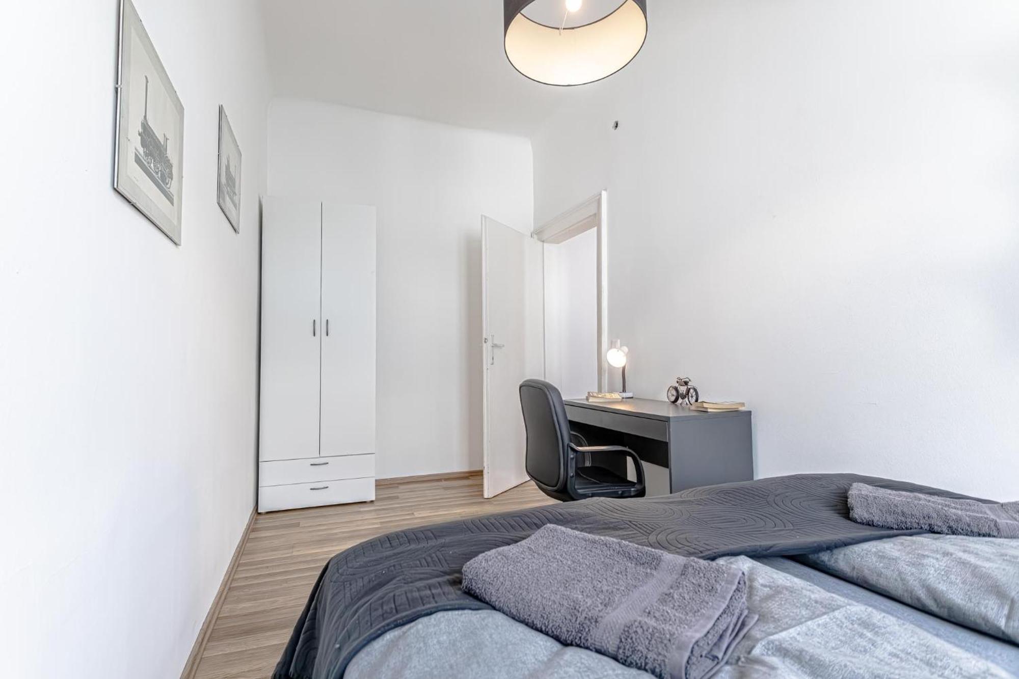 Explore Vienna 2Br And 1Lr Retreat Near Westbahnhof Extérieur photo